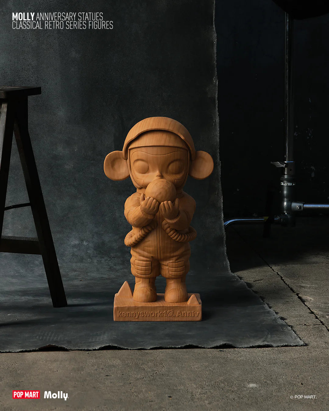 MOLLY Anniversary Statues Classical Retro Series